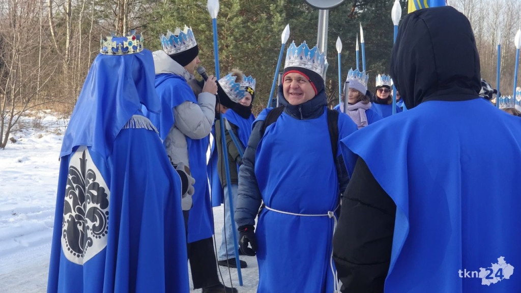 Królowie pokłonili się dzieciątku Jezus. X Orszak w Końskich [wideo, zdjęcia]