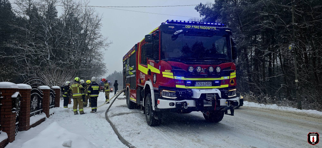 Pożar w Wąglowie. Na miejscu ulatniał się acetylen. Strażacy pracowali w ciężkich warunkach