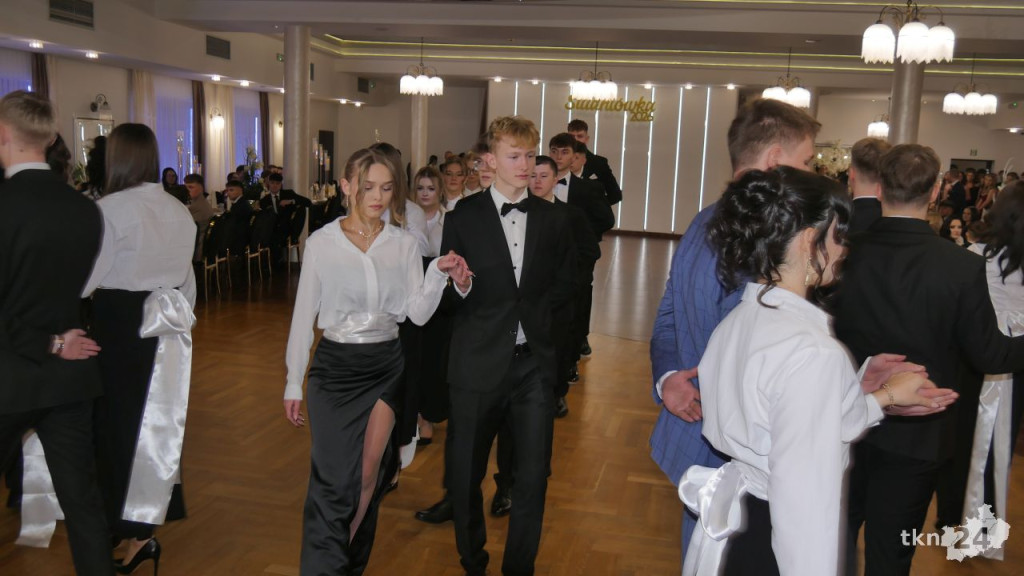 Tak się bawi Stary Ogólniak! Pełna relacja WIDEO ze Studniówki 2026 [wideo, zdjęcia]