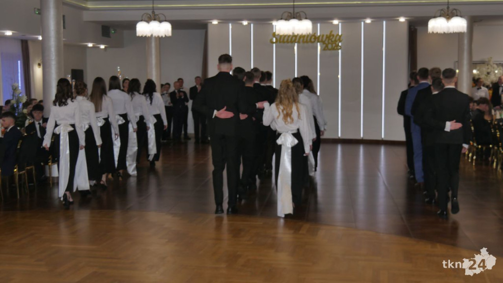 Tak się bawi Stary Ogólniak! Pełna relacja WIDEO ze Studniówki 2026 [wideo, zdjęcia]