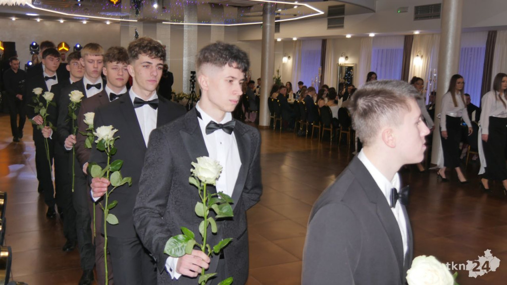 Tak się bawi Stary Ogólniak! Pełna relacja WIDEO ze Studniówki 2026 [wideo, zdjęcia]