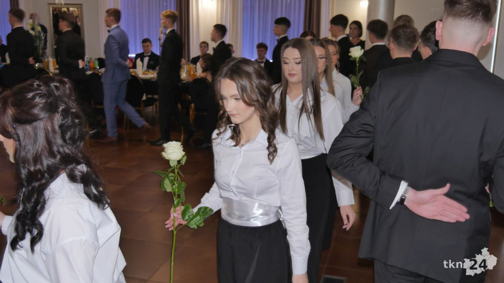 Tak się bawi Stary Ogólniak! Pełna relacja WIDEO ze Studniówki 2026 [wideo, zdjęcia]