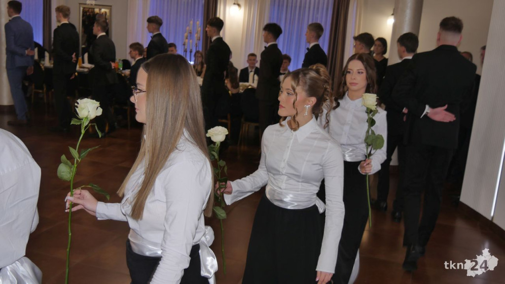 Tak się bawi Stary Ogólniak! Pełna relacja WIDEO ze Studniówki 2026 [wideo, zdjęcia]