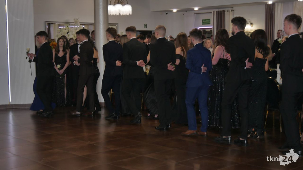 Tak się bawi Stary Ogólniak! Pełna relacja WIDEO ze Studniówki 2026 [wideo, zdjęcia]