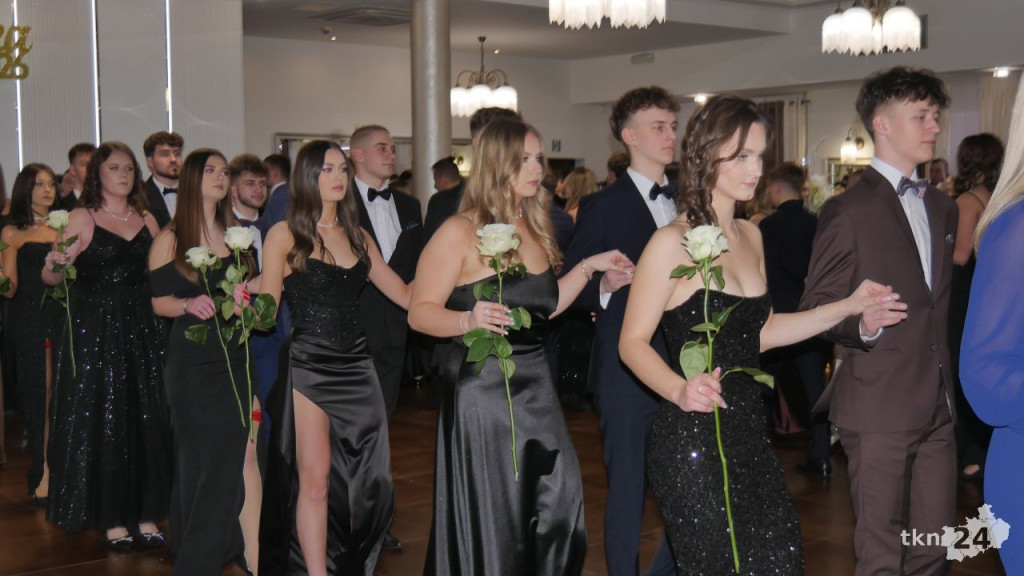 Tak się bawi Stary Ogólniak! Pełna relacja WIDEO ze Studniówki 2026 [wideo, zdjęcia]