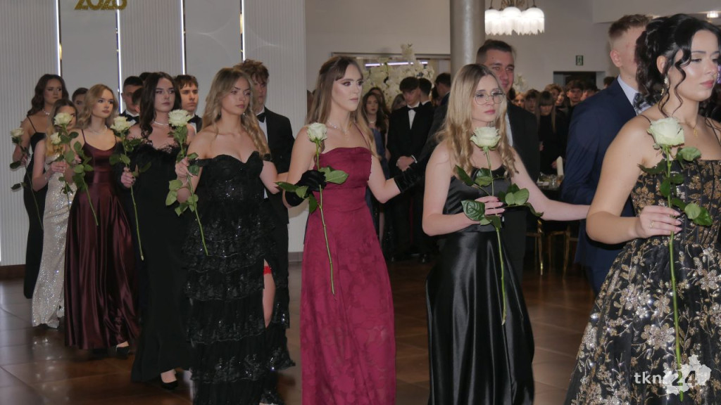 Tak się bawi Stary Ogólniak! Pełna relacja WIDEO ze Studniówki 2026 [wideo, zdjęcia]