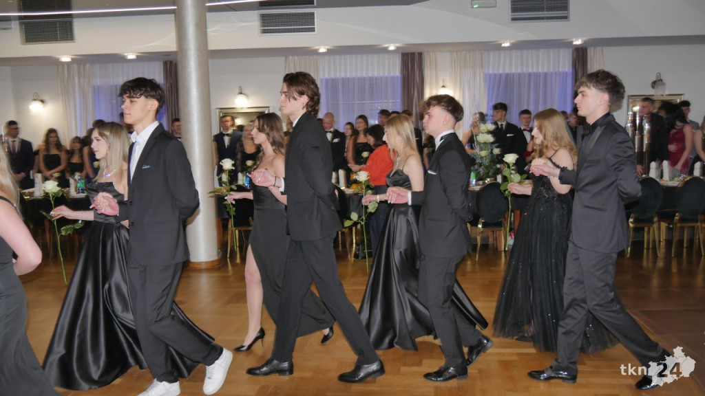 Tak się bawi Stary Ogólniak! Pełna relacja WIDEO ze Studniówki 2026 [wideo, zdjęcia]