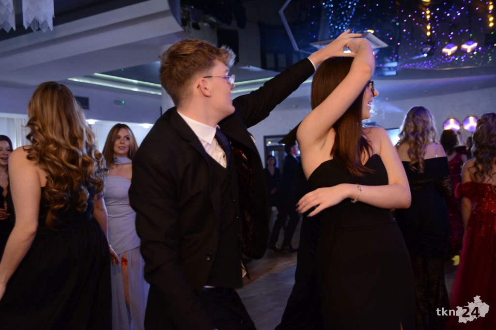 Tak się bawi Stary Ogólniak! Pełna relacja WIDEO ze Studniówki 2026 [wideo, zdjęcia]