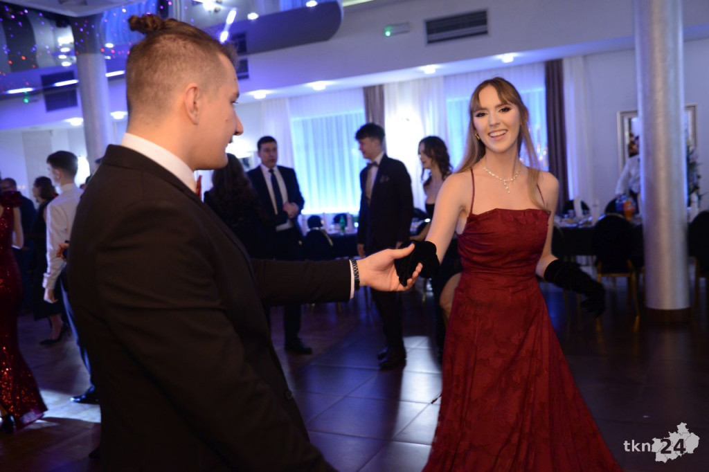 Tak się bawi Stary Ogólniak! Pełna relacja WIDEO ze Studniówki 2026 [wideo, zdjęcia]