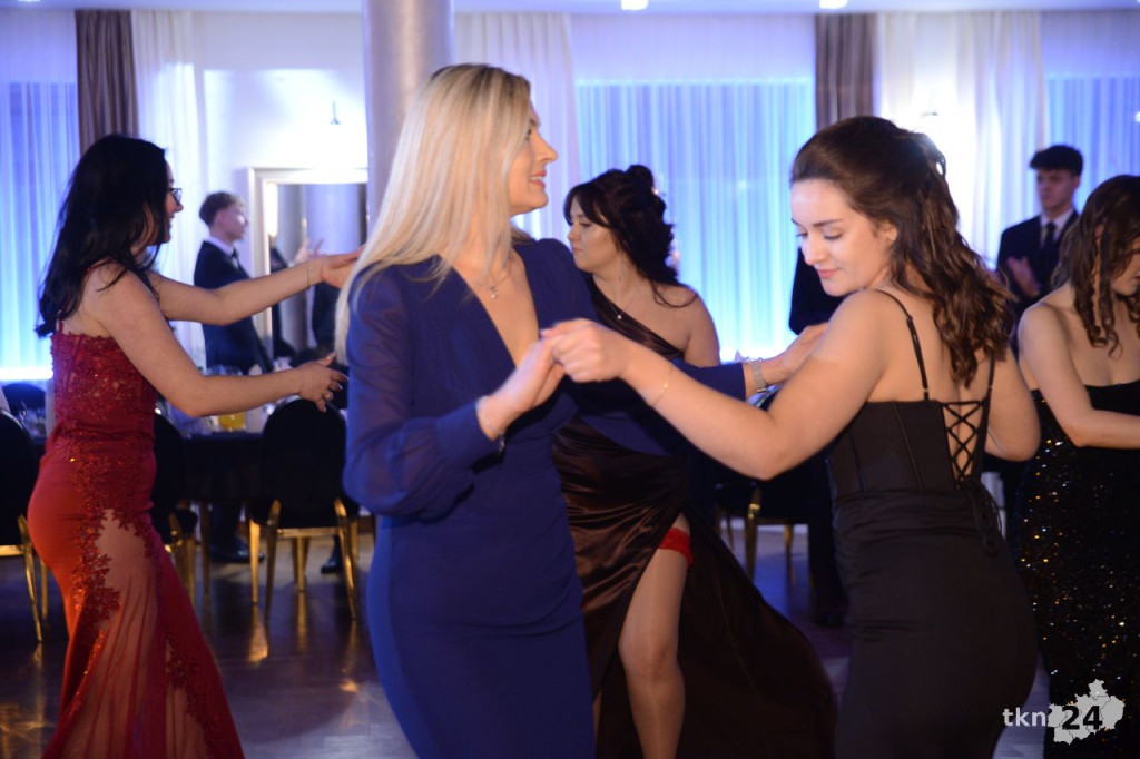 Tak się bawi Stary Ogólniak! Pełna relacja WIDEO ze Studniówki 2026 [wideo, zdjęcia]