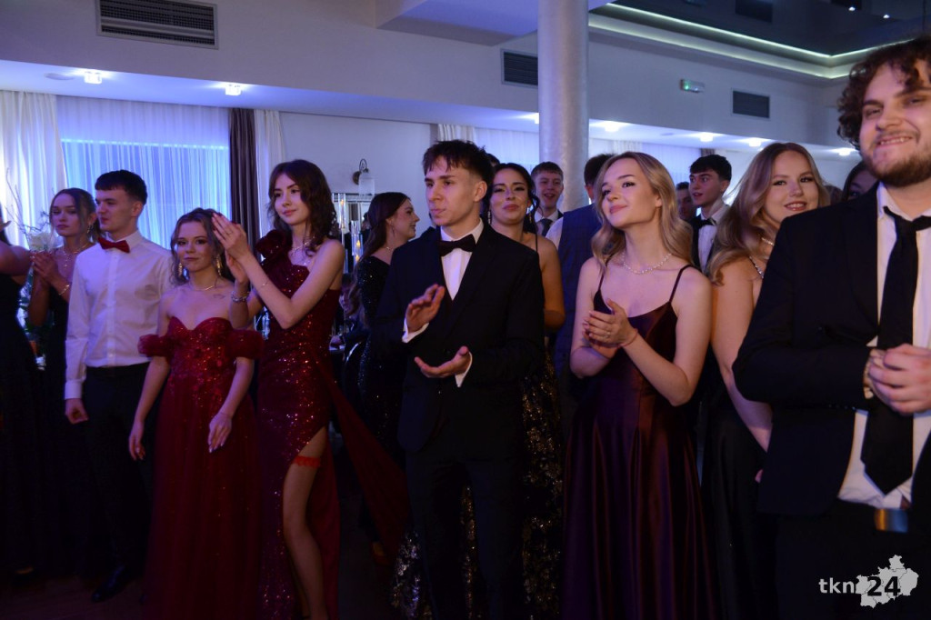 Tak się bawi Stary Ogólniak! Pełna relacja WIDEO ze Studniówki 2026 [wideo, zdjęcia]