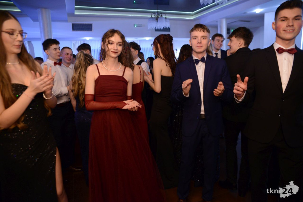 Tak się bawi Stary Ogólniak! Pełna relacja WIDEO ze Studniówki 2026 [wideo, zdjęcia]