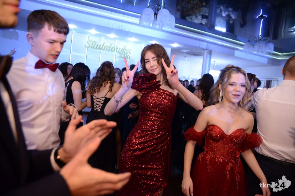 Tak się bawi Stary Ogólniak! Pełna relacja WIDEO ze Studniówki 2026 [wideo, zdjęcia]