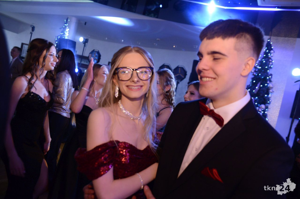 Tak się bawi Stary Ogólniak! Pełna relacja WIDEO ze Studniówki 2026 [wideo, zdjęcia]