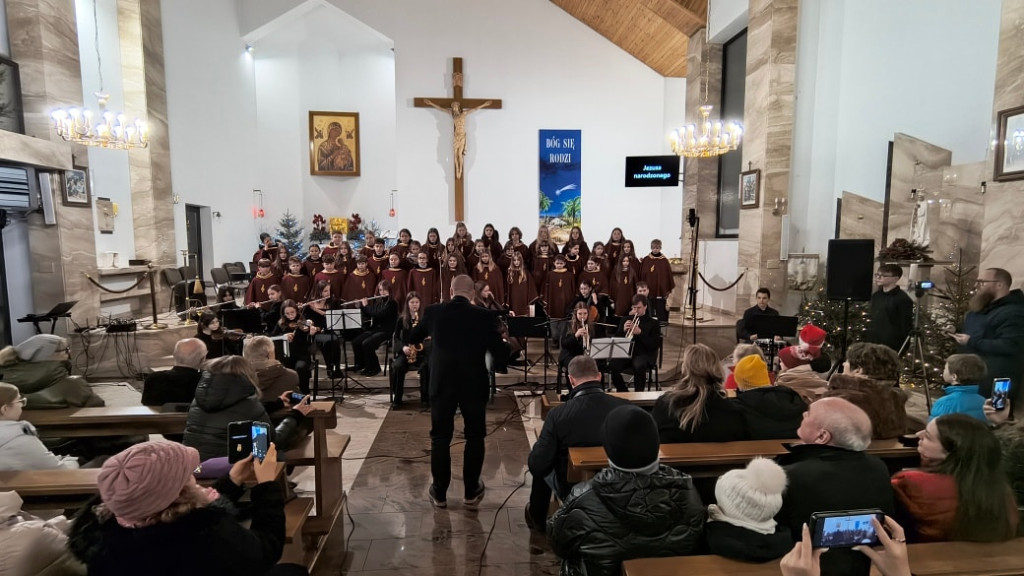 Piękne kolędowanie ze Szkołą Muzyczną. Zobaczcie ten koncert! [wideo, zdjęcia]