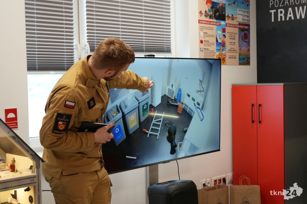 Edukacyjna sala Ognik w nowej komendzie straży w Końskich już otwarta! [wideo, zdjęcia]