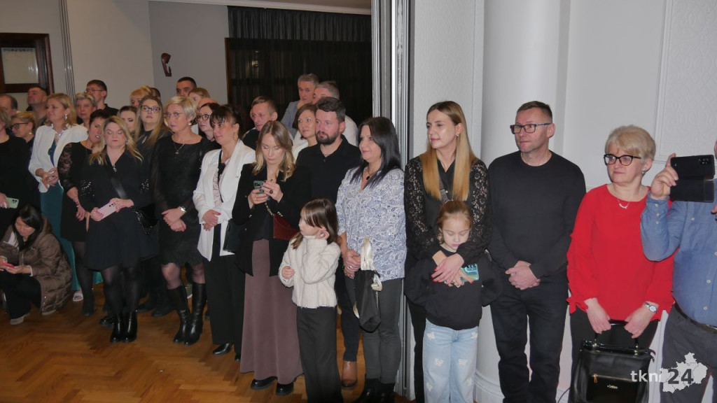 Piękny bal na ponad sto osób! Zobaczcie relację ze studniówki Górki ze Stąporkowa [wideo, zdjęcia]