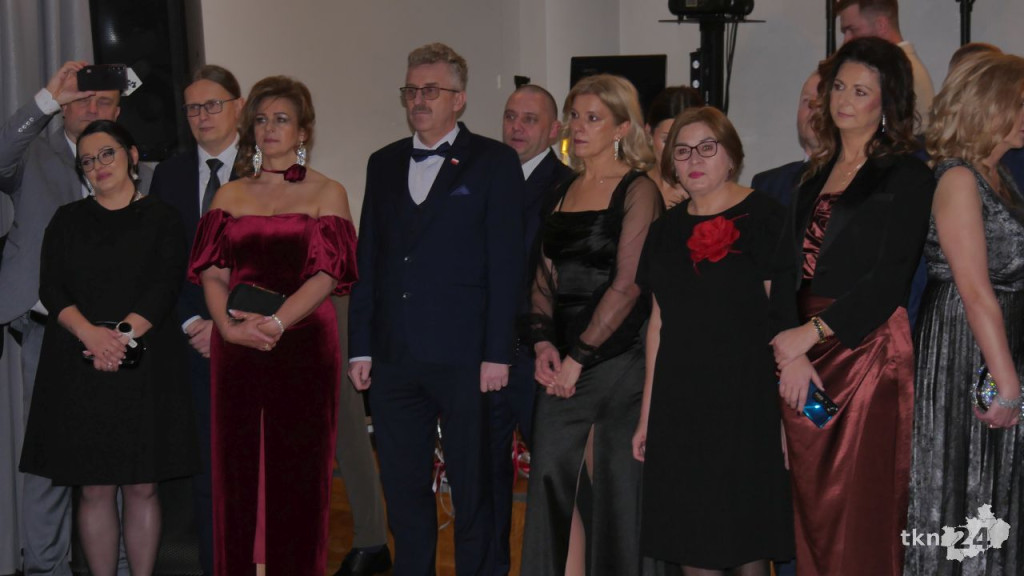 Piękny bal na ponad sto osób! Zobaczcie relację ze studniówki Górki ze Stąporkowa [wideo, zdjęcia]