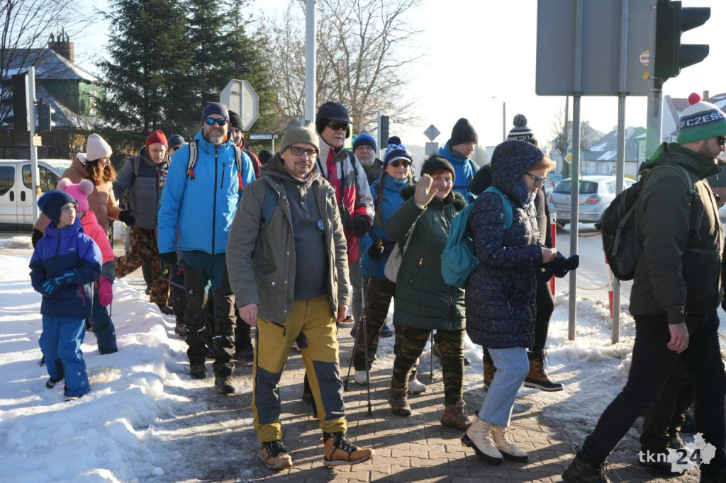 Około 100 piechurów wyruszyło na 39. Rajd Zimowy PTTK Końskie [wideo, zdjęcia]