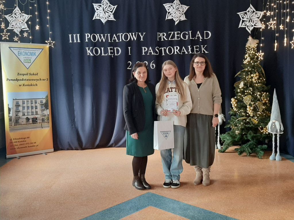 III Powiatowy Przegląd Kolęd i Pastorałek w Ekonomiku [zdjęcia]