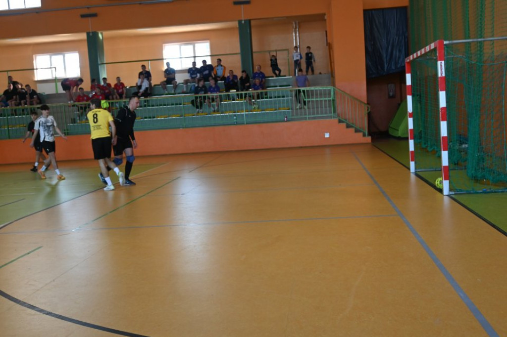 Radoszyce: Turniej w futsal z myślą o WOŚP [zdjęcia]
