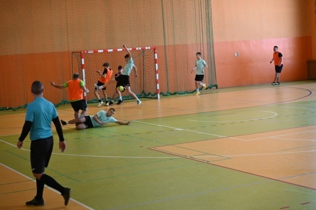Radoszyce: Turniej w futsal z myślą o WOŚP [zdjęcia]