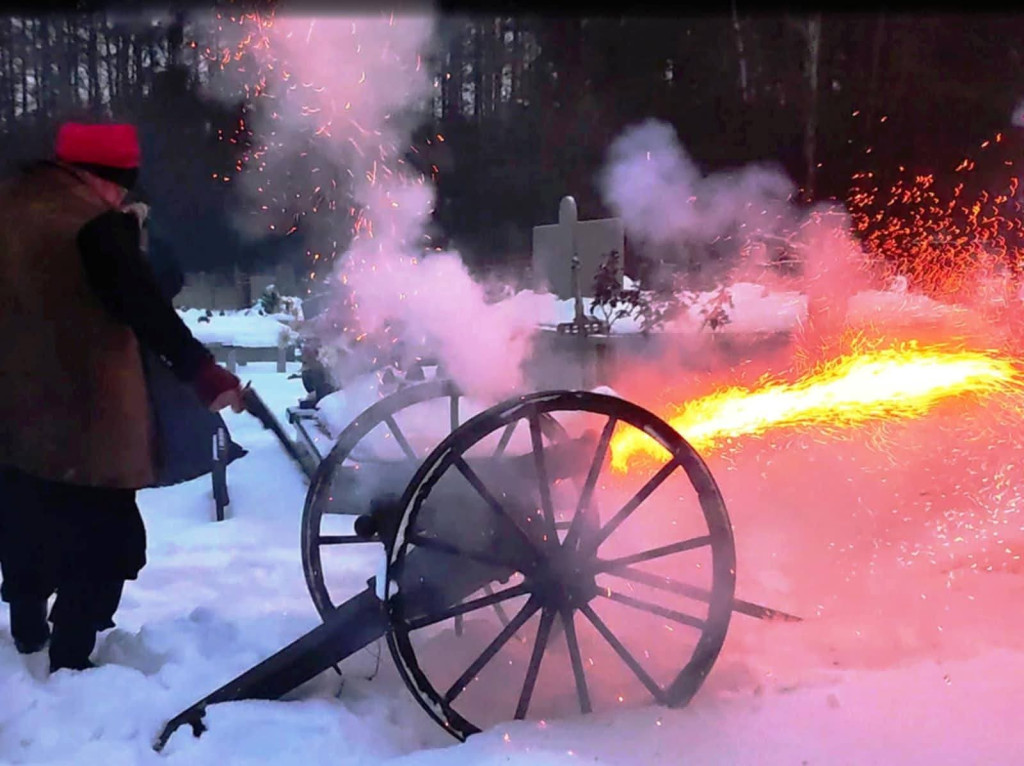 Hołd powstańcom styczniowym. Rocznicowe uroczystości w Czarnej [zdjęcia]