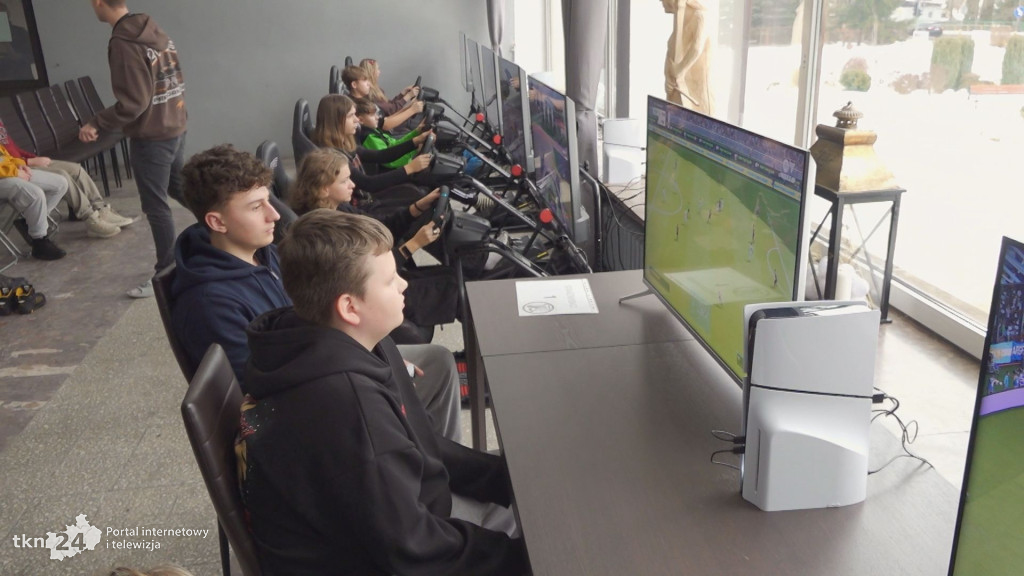 E-sportowe ferie w Stąporkowie