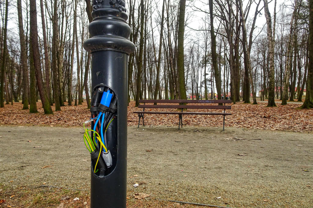 Wandalizm w parku. List do burmistrza Końskich