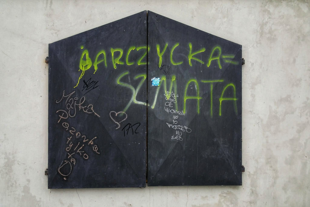 Wandalizm w parku. List do burmistrza Końskich