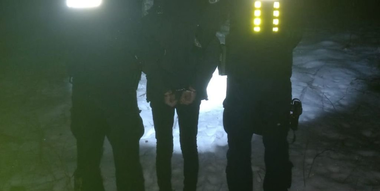 Poszukiwany mężczyzna ukrywał się w lesie
