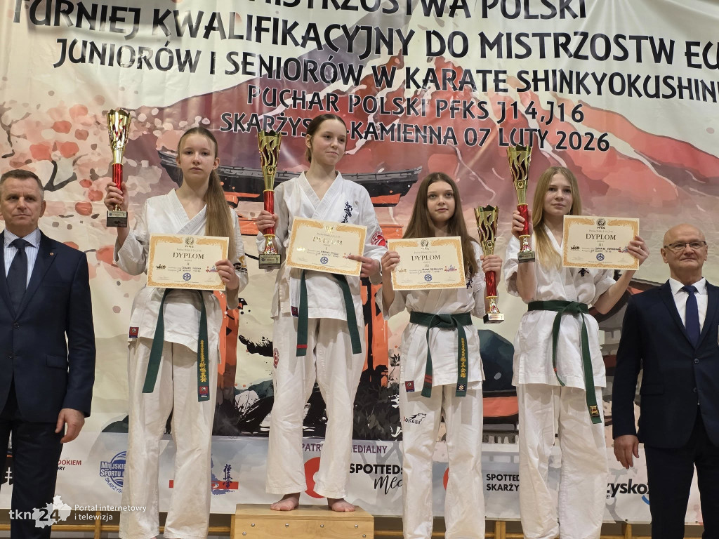 Karatecy z Końskich  na turnieju w Skarżysku
