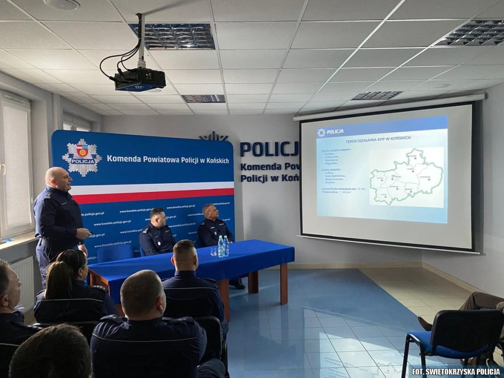 Policja w Końskich podsumowała rok. Jest nowy wóz