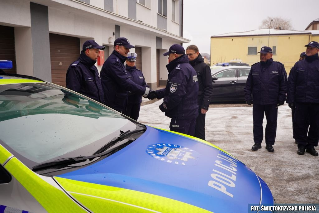 Policja w Końskich podsumowała rok. Jest nowy wóz