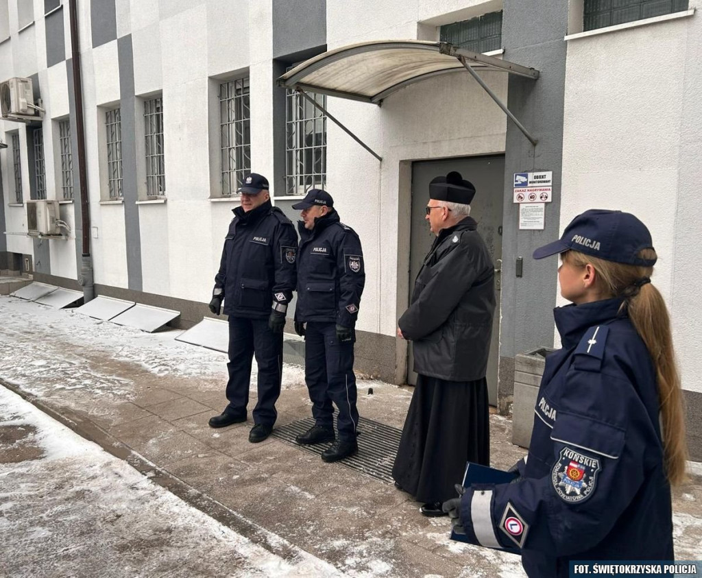 Policja w Końskich podsumowała rok. Jest nowy wóz