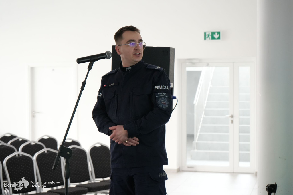 Policja i Straż Pożarna o bezpieczeństwie w praktyce w Koneckim Centrum Kultury