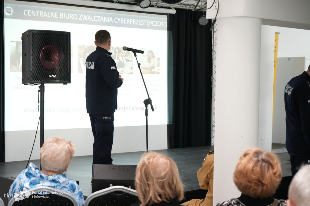 Policja i Straż Pożarna o bezpieczeństwie w praktyce w Koneckim Centrum Kultury