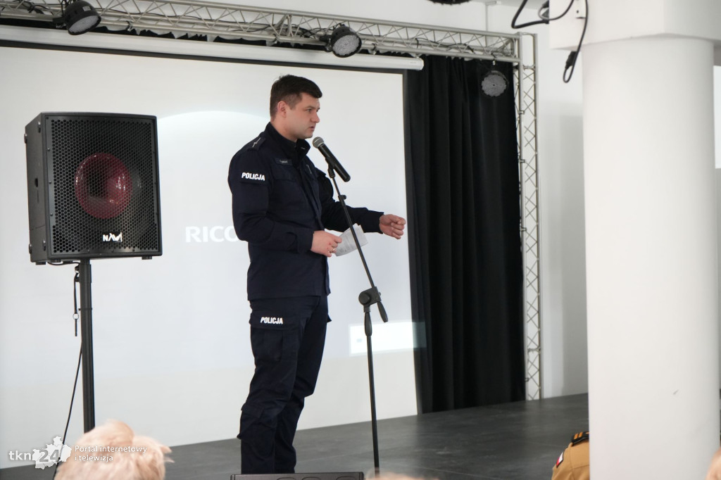Policja i Straż Pożarna o bezpieczeństwie w praktyce w Koneckim Centrum Kultury
