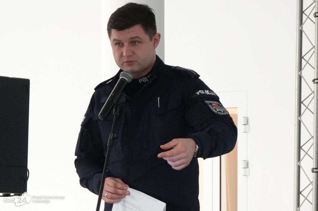 Policja i Straż Pożarna o bezpieczeństwie w praktyce w Koneckim Centrum Kultury