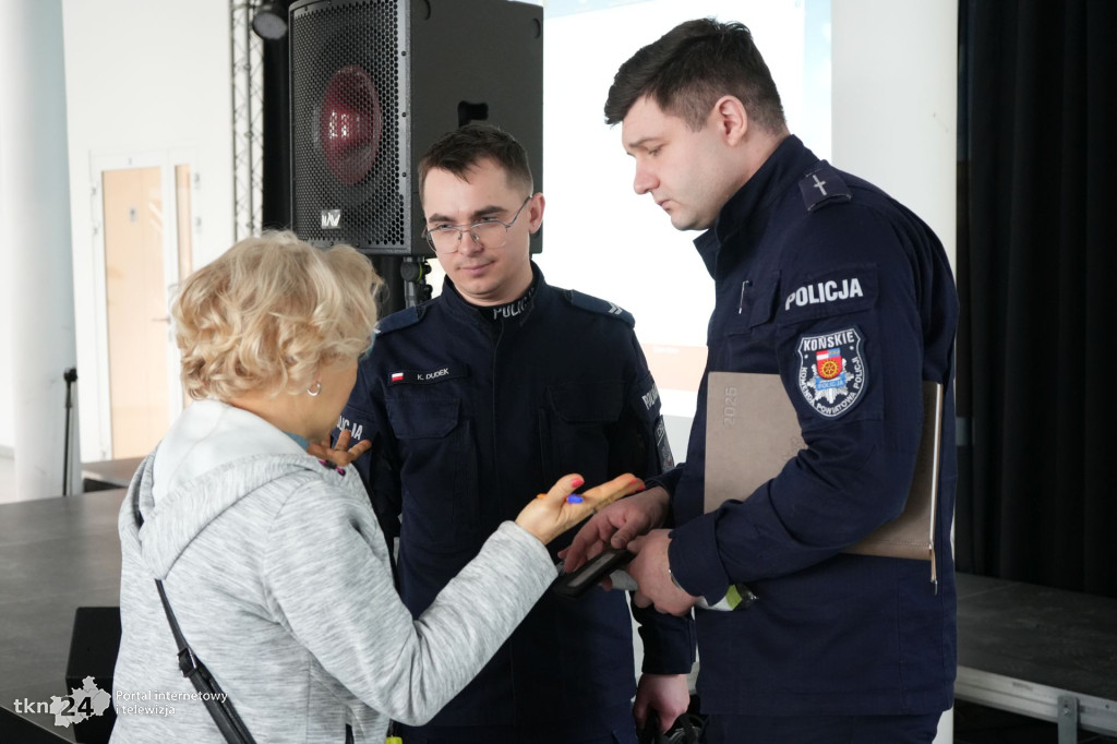 Policja i Straż Pożarna o bezpieczeństwie w praktyce w Koneckim Centrum Kultury