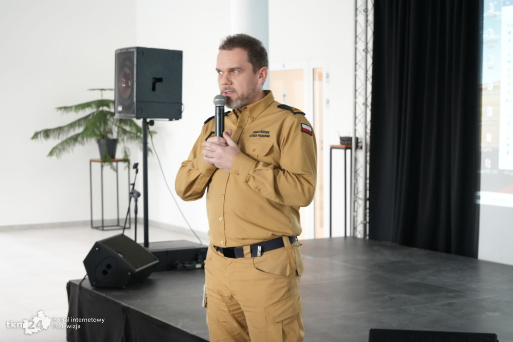 Policja i Straż Pożarna o bezpieczeństwie w praktyce w Koneckim Centrum Kultury