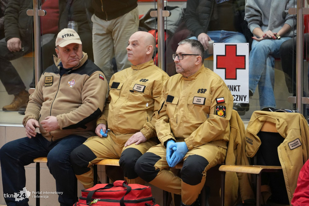 Młodzi strażacy rywalizowali w zawodach w Fałkowie