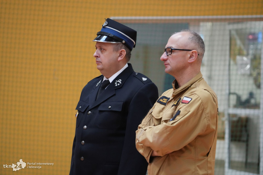 Młodzi strażacy rywalizowali w zawodach w Fałkowie
