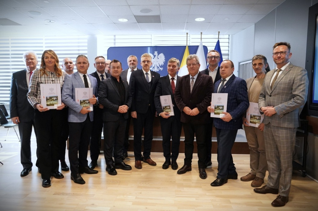 Powiat Konecki z pieniędzmi z  Funduszu Rozwoju Przewozów Autobusowych na 2026 rok