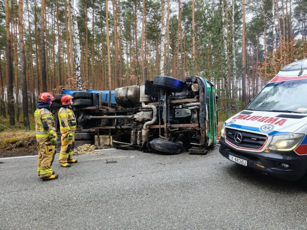 Wypadek ciężarówki na DK42 w gminie Końskie