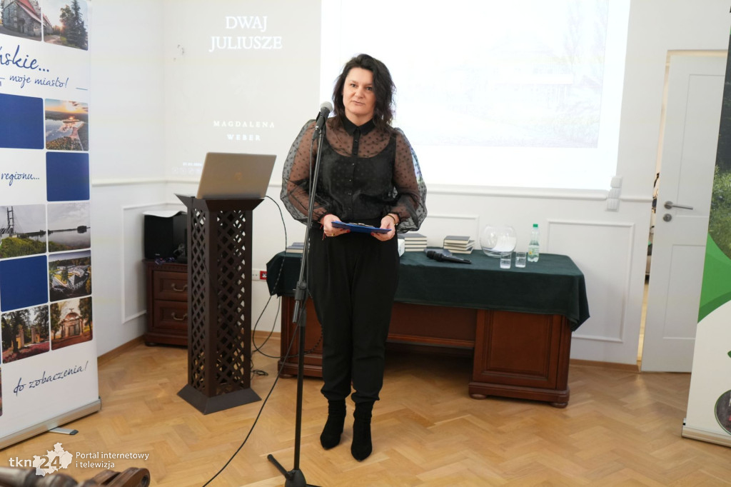 PTTK Końskie zaprezentowało książkę Dwaj Juliusze
