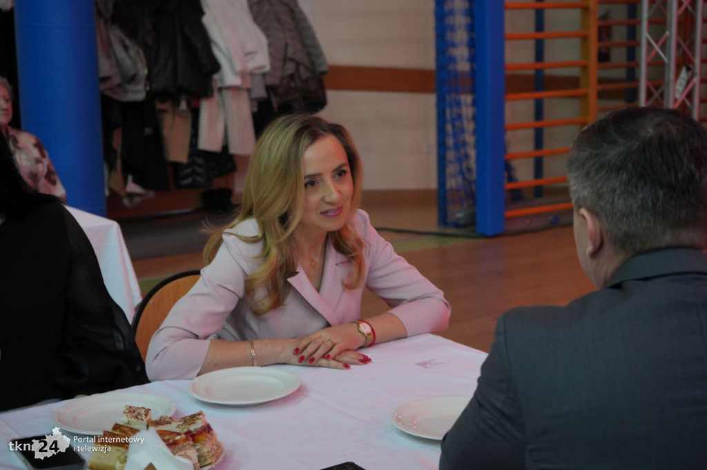 Dzień Kobiet w Gowarczowie z Aleksandrem Talkowskim
