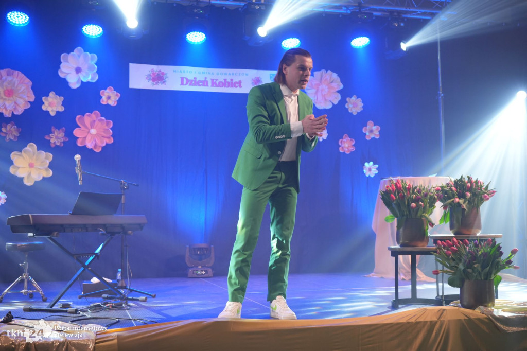 Dzień Kobiet w Gowarczowie z Aleksandrem Talkowskim