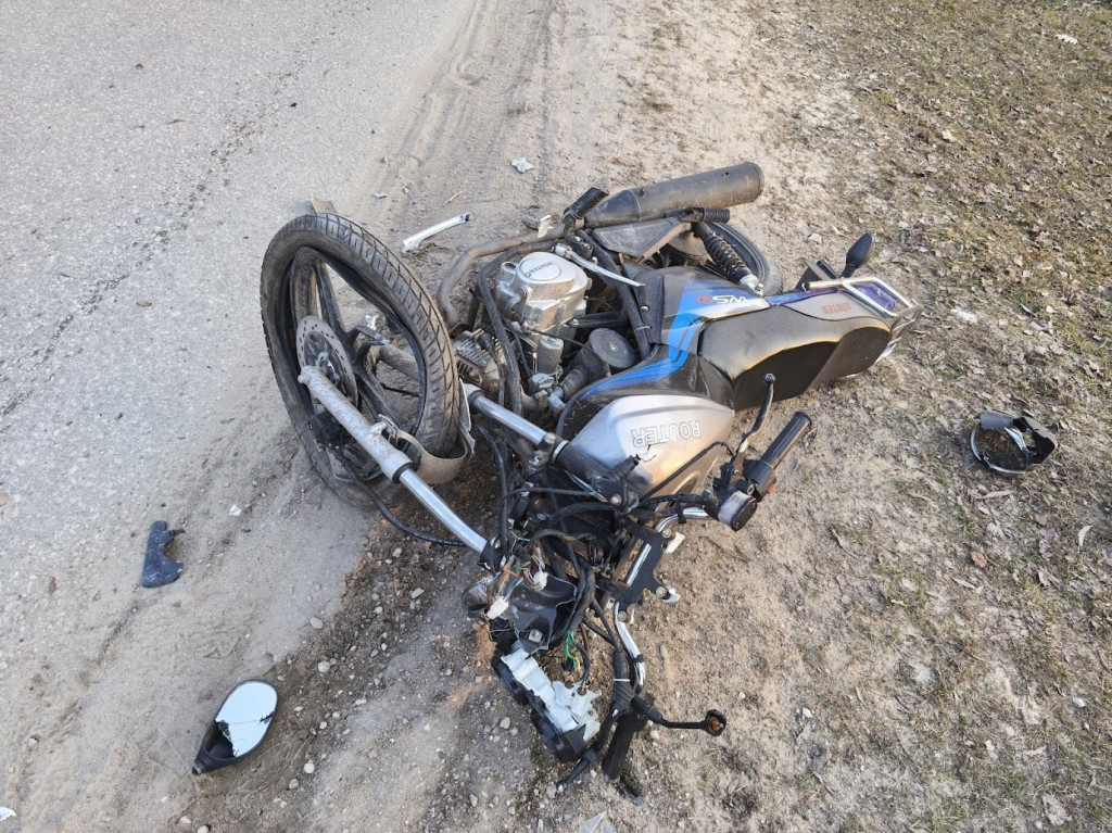 Wypadek z udziałem nastolatka na motorowerze. Lotnicze Pogotowie w akcji