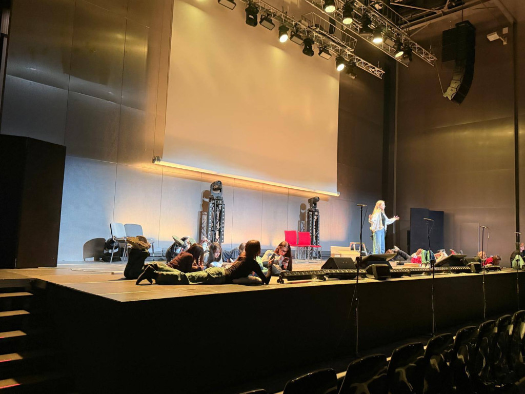 Konecki Nowy Ogólniak wygrywa V  Świętokrzyski Przegląd Teatrów Szkolnych  w Kielcach!